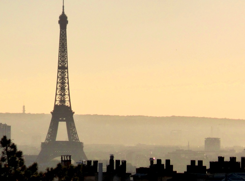 vue tour eiffel montmartre