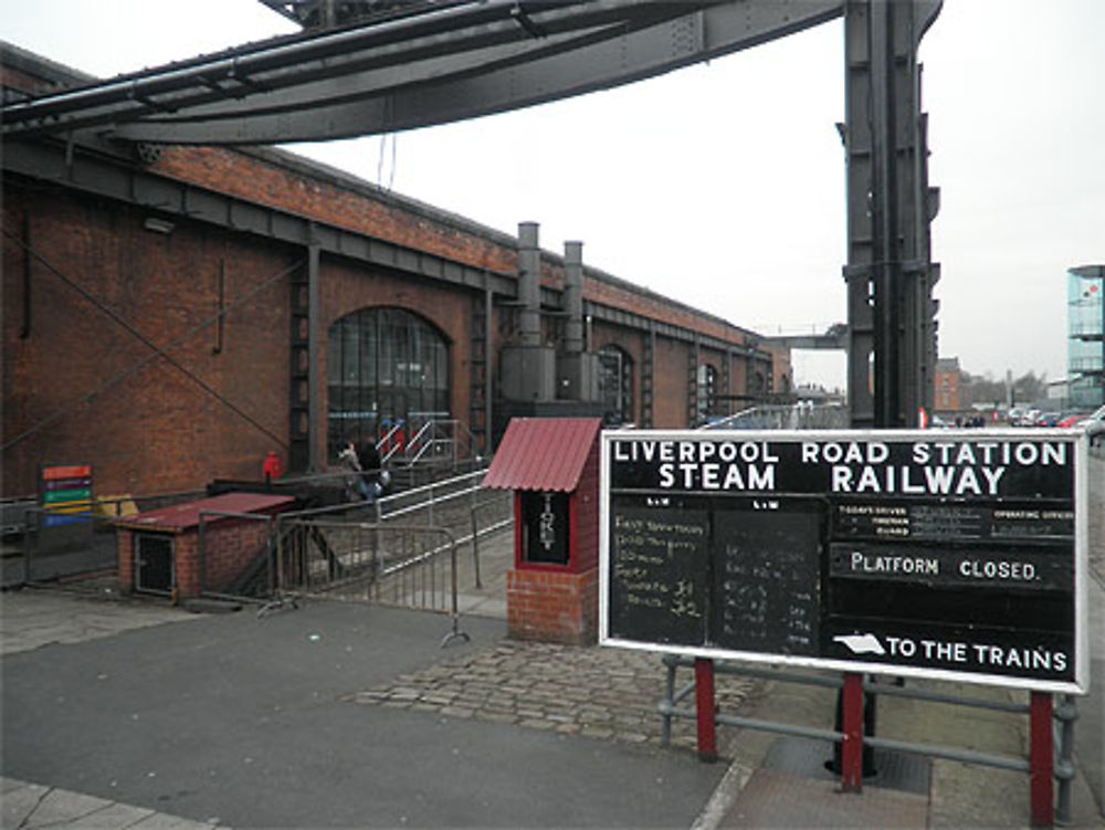 Liverpool road station