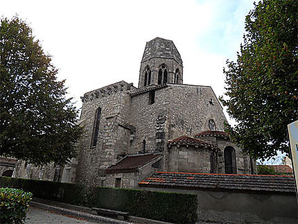 Charroux. Eglise Saint Jean Baptiste.