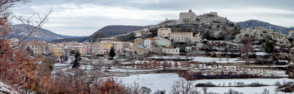 Comps sur Artuby en hiver