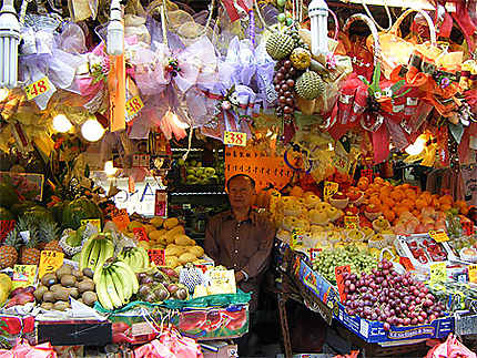 Quel bel étalage de fruits en Chine !