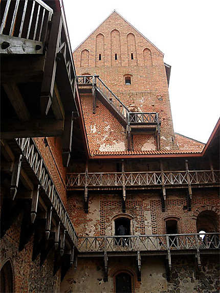 A l'intérieur du donjon