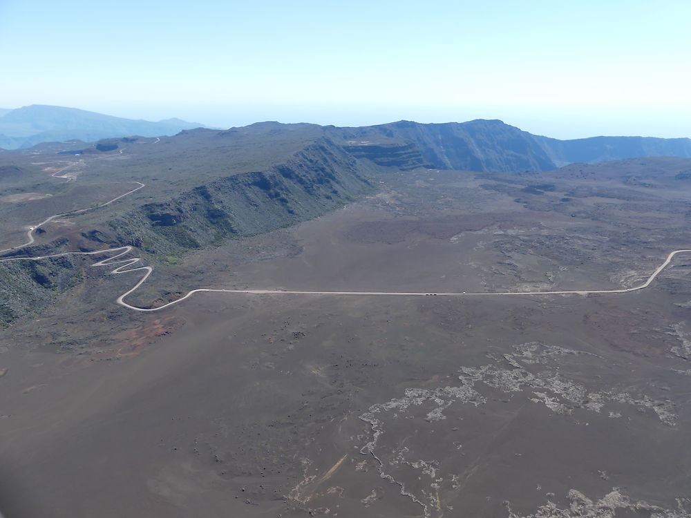 Route de la plaine des sables vue du haut