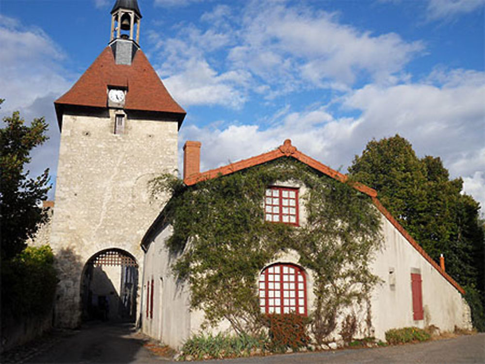 Porte de l'horloge ou beffroi