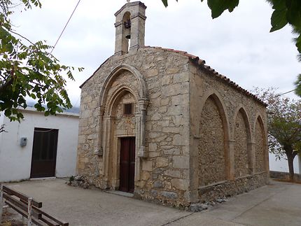 Petite chapelle de la région de Thronos 