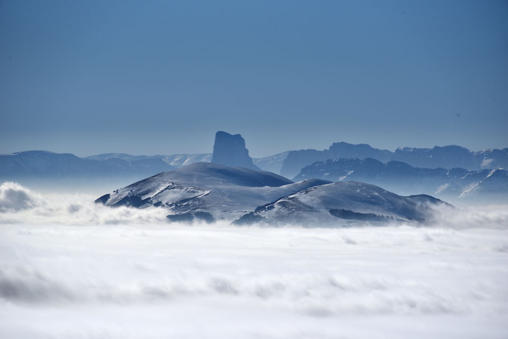 Trièves-Mont Aiguille vus de Chamrousse (Isère)