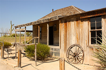 La maison du juge Roy Bean, à Langtry, Texas La maison du juge Roy Bean, à Langtry, Texas