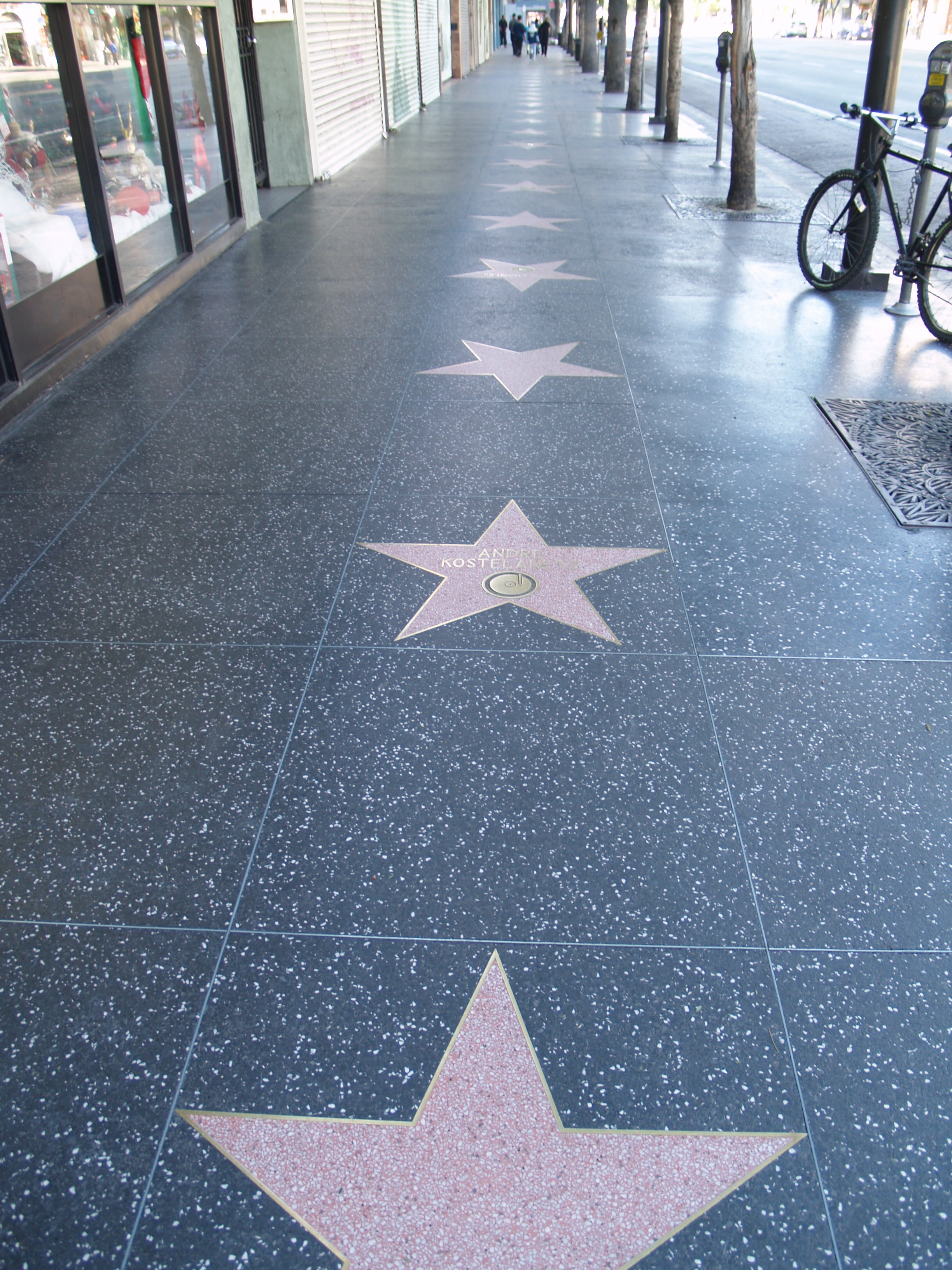 Une toute petite partie du Walk of Fame : Hollywood ...