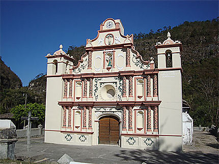 L'église coloniale de La Campa