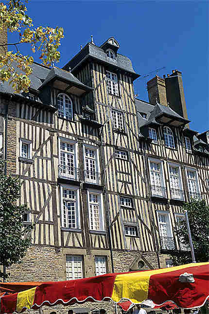 Maisons à pans de bois, place des Lices, Rennes
