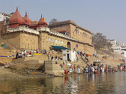 Abblutions dans le Gange