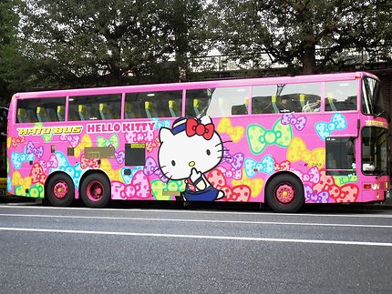 Megabus Hello Kitty
