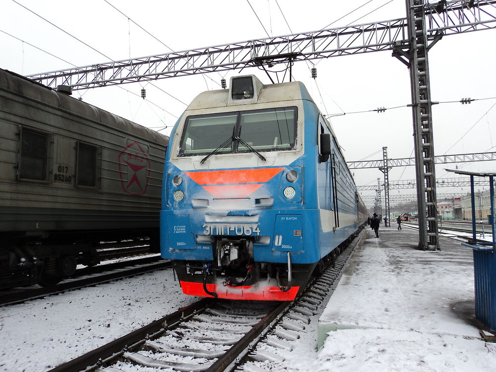 Gare d'Irkoutsk: Transsibérien Vladivostok-Moscou 