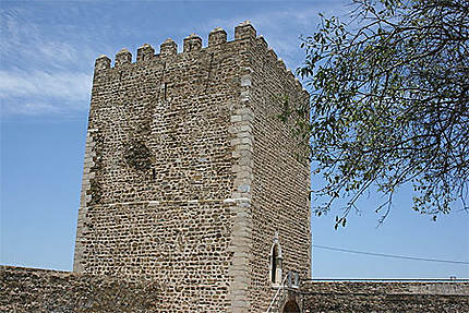 Donjon restauré du fort de Mértola