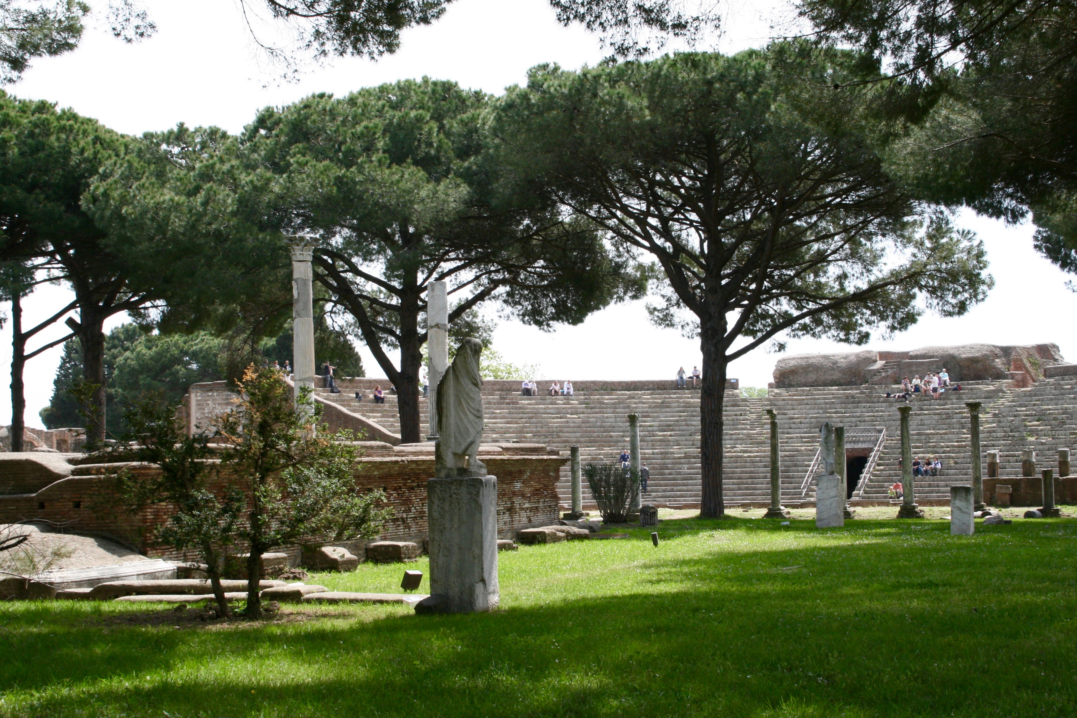 Le théâtre d'Ostie Le théâtre d'Ostie