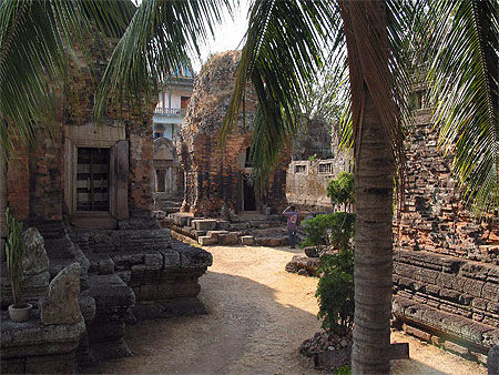 Petit temple à Phnom Chisor