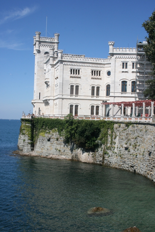 Le château de Miramare Le château de Miramare