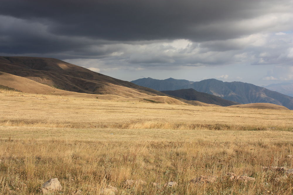 Montagnes au col de Selim