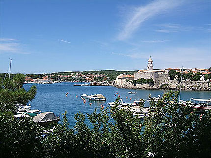 Vue sur la ville et ses remparts