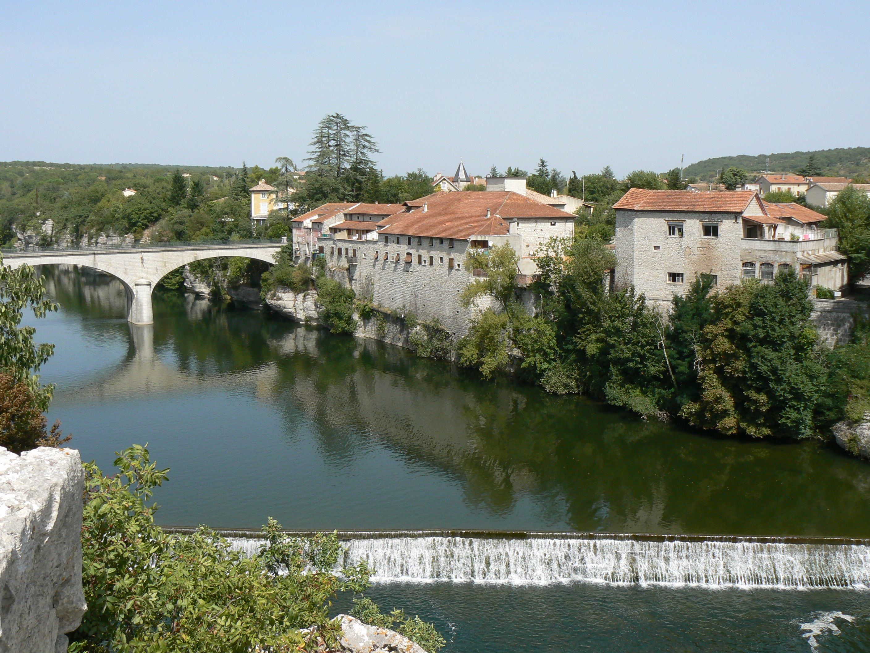 Ruoms, vue sur le pont de l'Ardèche