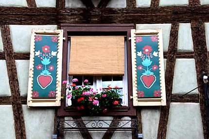 Volets colorés à Kaysersberg - Alsace