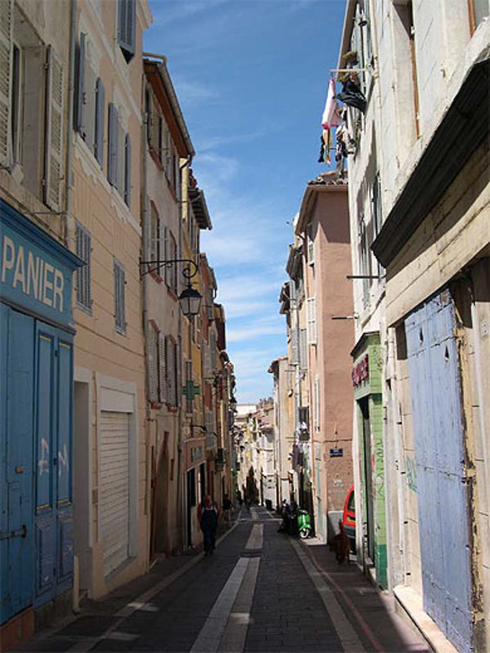 Rue dans le quartier populaire du Panier