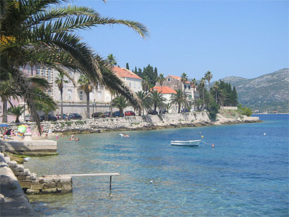 Vue sur l'esplanade de Korcula