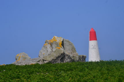 Rocher et Balise, Île de Sein, Bretagne
