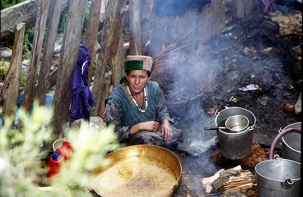 Fabrication d'alcool au village de Chini