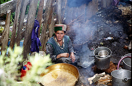 Fabrication d'alcool au village de Chini