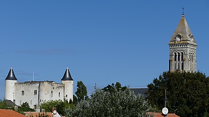 Château et Eglise Saint Philibert de Noirmoutier