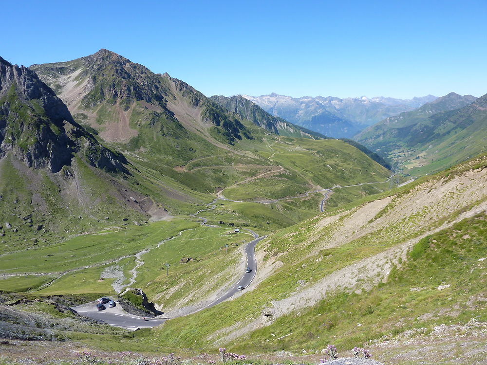 Vue du col du Tourmalet vers La Mongie