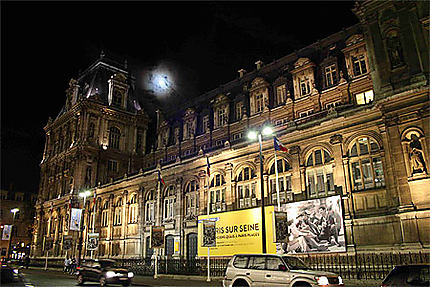 Hôtel de Ville la Nuit