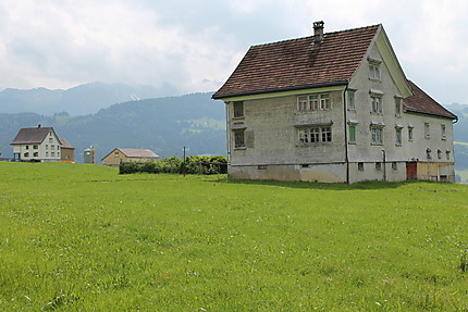 Maisons dans la campagne d'Appenzell