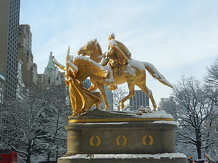 Goddess of Victory statue