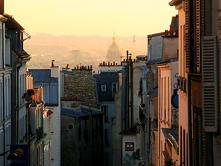 Coucher de soleil sur une rue Parisienne