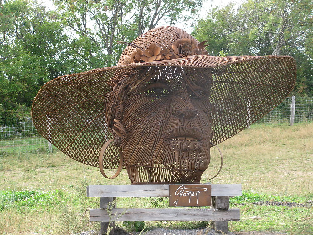 Sculpture à St-Irénée