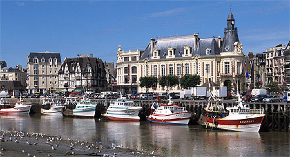 La Touques et les quais, Trouville-sur-Mer