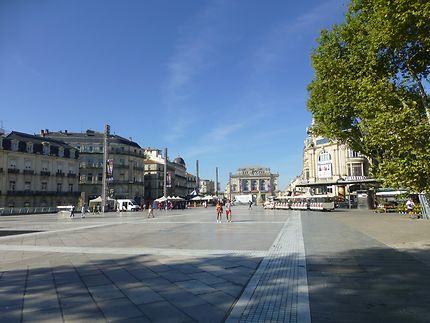 Immense place de la Comédie à Montpellier