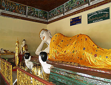 Sleeping Bouddha