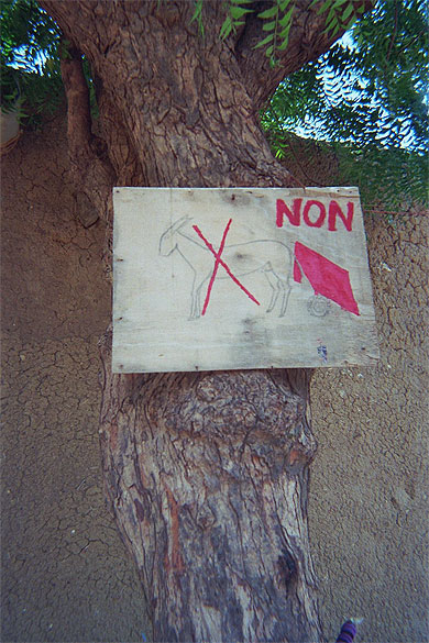 Stânetionnement interdit Stânetionnement interdit