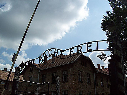 Auschwitz : entrée du camp