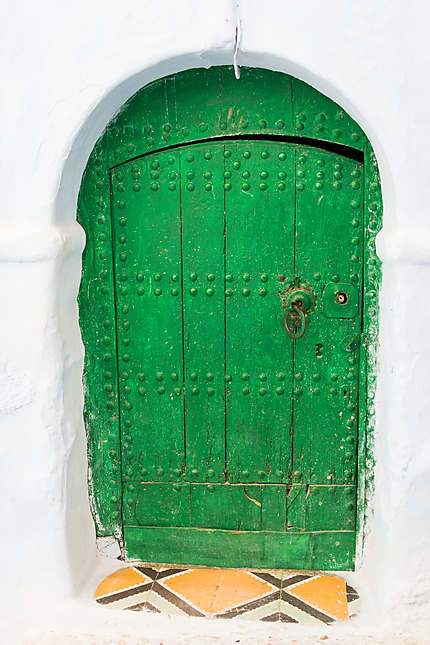 Exception à Chefchaouen... voici une porte verte