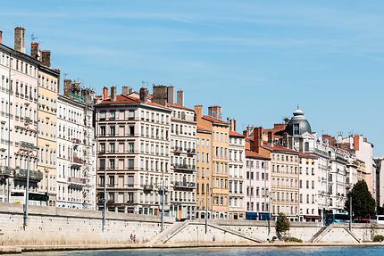 Jolies façades sur les rives de Saône à Lyon