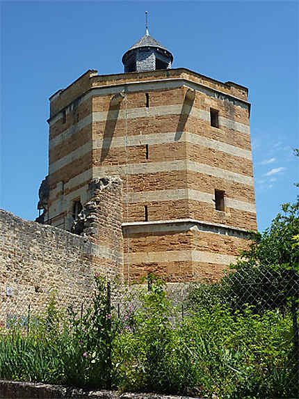 Tour octogonale du château de Trévoux