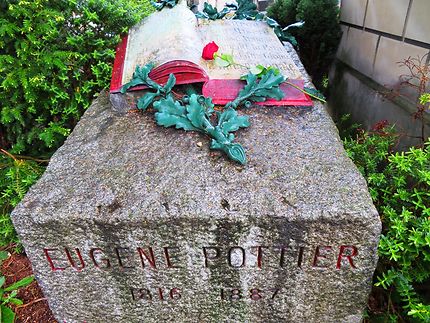 Tombe d'Eugène Pottier "l'internationale"