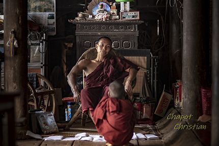 Ecole de Bouddhisme en Birmanie