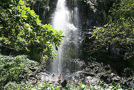 Une cascade à l'Anse des cascades