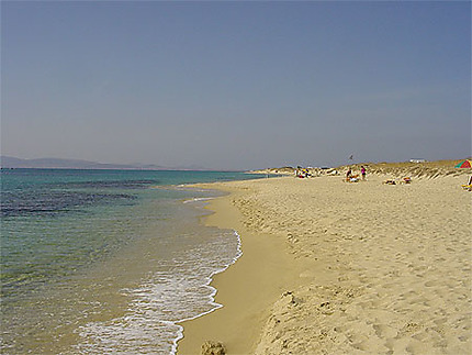 La plage de Plaka