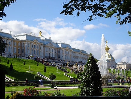 Vue de côté au Château de Peterhof